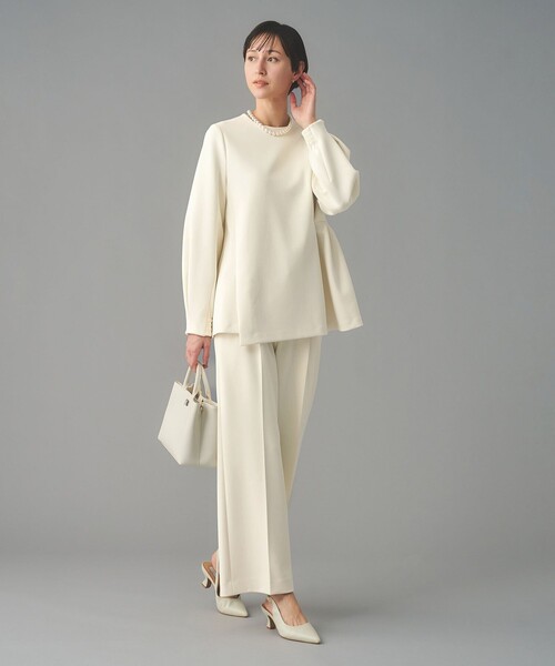 UNITED ARROWS(ユナイテッドアローズ)の「SPONGY クルーネック ギャザー ブラウス(シャツ/ブラウス・レディース・オフホワイト/ブラック/ネイビー・38/36)」の11枚目の写真