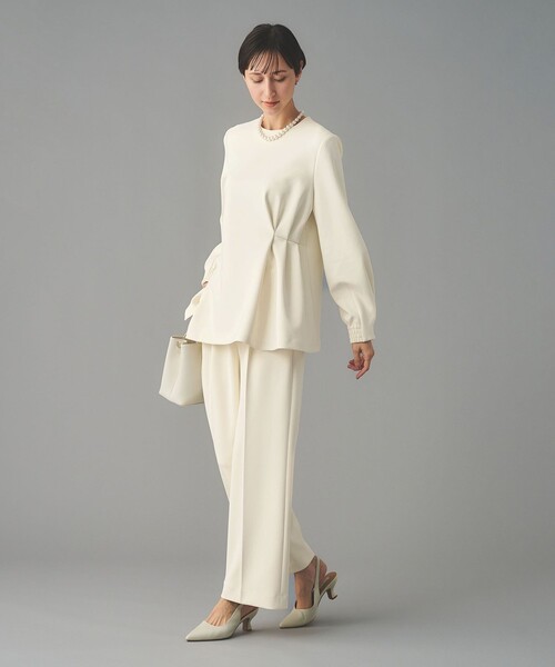 UNITED ARROWS(ユナイテッドアローズ)の「SPONGY クルーネック ギャザー ブラウス(シャツ/ブラウス・レディース・オフホワイト/ブラック/ネイビー・38/36)」の12枚目の写真