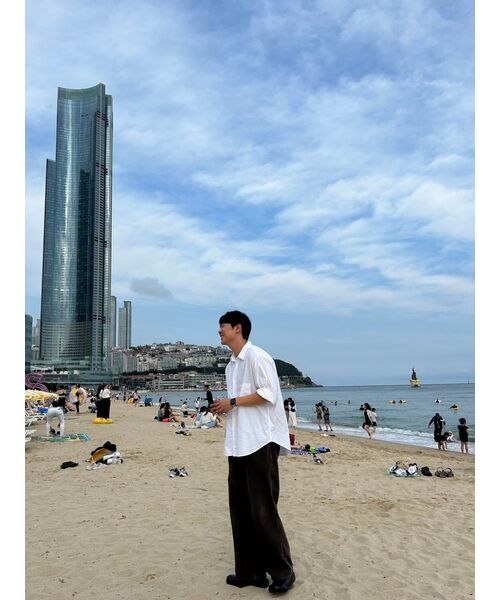 DRAW FIT（ドローフィット）の「ワイドニュートラルカラーデニム [BROWN]（デニムパンツ・メンズ・その他・LARGE/MEDIUM/X-LARGE）」の2枚目の写真