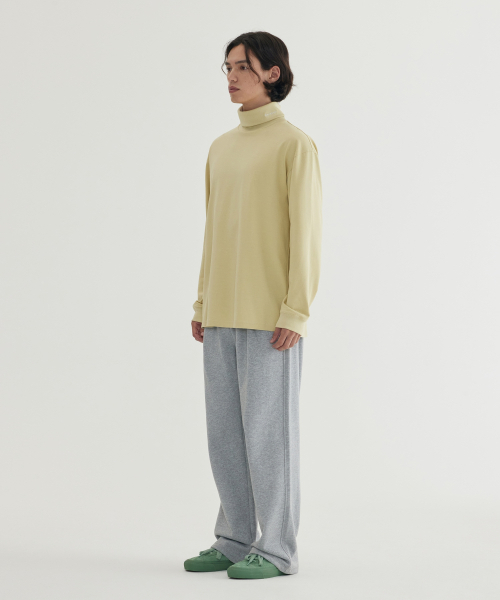 COVERNAT(カバーナット)の「ソロナレイヤードタートルネックロングスリーブライトオリーブ(Tシャツ/カットソー・メンズ・その他・SMALL/MEDIUM/LARGE/X-LARGE)」の5枚目の写真