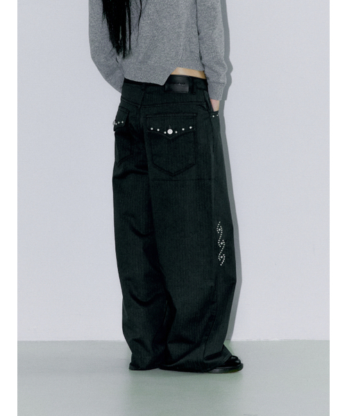 OAFISH(オアフィッシュ)の「STUDDED ORNAMENT PANTS, CHARCOAL(その他パンツ・レディース・その他・1/2)」の1枚目の写真
