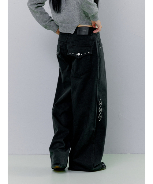 OAFISH(オアフィッシュ)の「STUDDED ORNAMENT PANTS, CHARCOAL(その他パンツ・レディース・その他・1/2)」の7枚目の写真