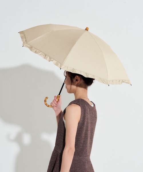 UVO(ウーボ)の「最強の日傘「UVO」 折りたたみ2段 親骨55cm フリル Wpc.(折りたたみ傘・レディース・ベージュ/ラベンダー/サンドベージュ/オフホワイト/グレー/ブラック/サックスブルー・FREE)」の5枚目の写真