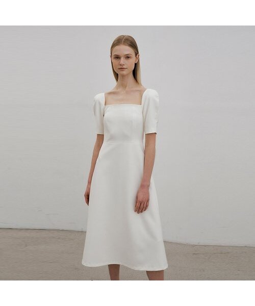 LUCIR ZU(ルシールズ)の「Classic Square One piece (ivory)(ワンピース・レディース・その他・MEDIUM/SMALL)」の1枚目の写真