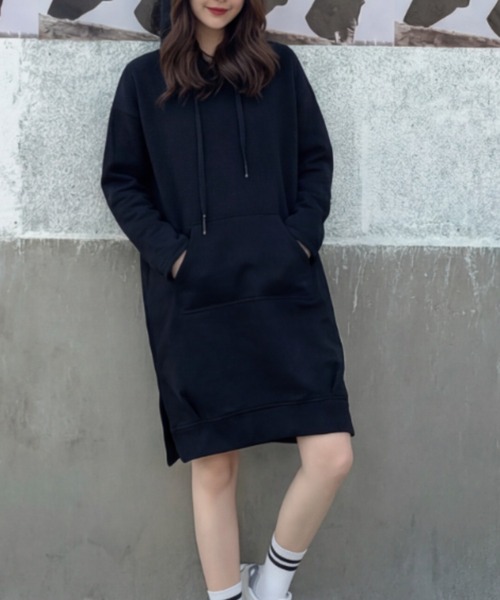 cammie(キャミー)の「フーディーワンピース(ワンピース・レディース・グリーン/ブラック/ブルー・M/L)」の4枚目の写真
