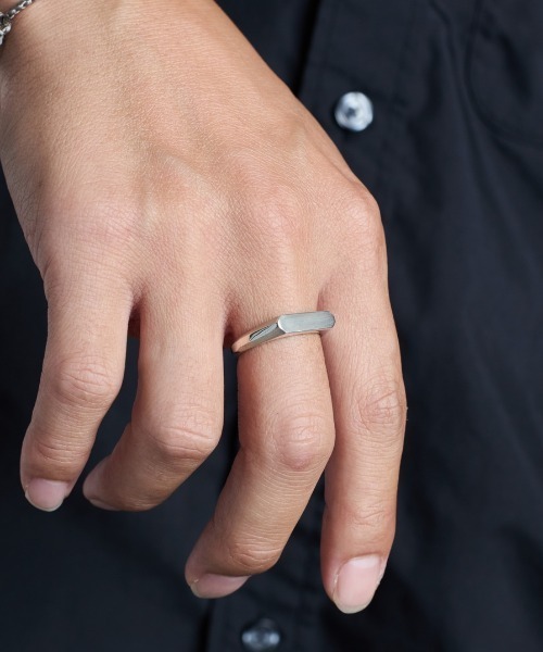 XOLO JEWELRY/ショロジュエリー] ヘアライン シグネットリング -スリム
