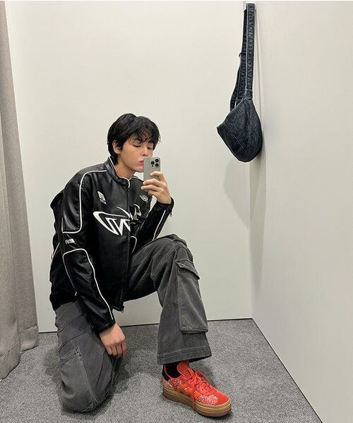 ANYTIME LOREAK(エニタイムロレーク)の「CAMELLIA BIG CARGO PANTS-CHARCOAL(その他パンツ・レディース・その他・MEDIUM/LARGE)」の9枚目の写真