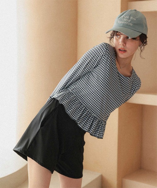 titivate(ティティベイト)の「ペプラム長袖トップス×ショーツ/セット水着(水着・レディース・ホワイト系その他/ブラック系その他/ブラック/アイボリー・S/M/L/XL)」の4枚目の写真