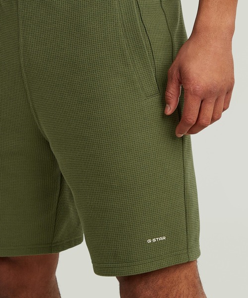 G-STAR（ジースター）の「Structured Jersey Shorts/ワッフルコットンジャージーショートパンツ（その他パンツ・メンズ・ダークブラック/ダークオリーブ・X-SMALL/X-LARGE/LARGE/MEDIUM/SMALL）」の3枚目の写真