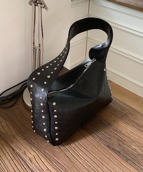 WEGO(ウィゴー)の「WEGO/Y2Kグランジフェイクレザースタッズワンショルダーバッグ(ショルダーバッグ・レディース・アイボリー/ブラック/ブラウン/ダークブラウン・FREE)」の17枚目の写真