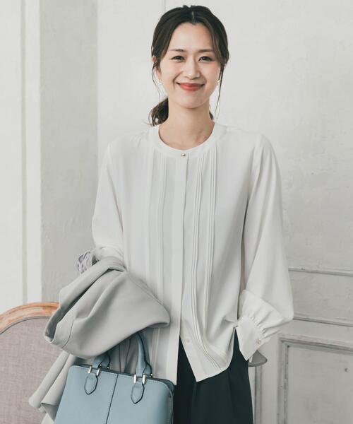 URBAN RESEARCH DOORS(アーバンリサーチドアーズ)の「ピンタックゴールドボタンブラウス(シャツ/ブラウス・レディース・ネイビー/オフホワイト・FREE)」の7枚目の写真