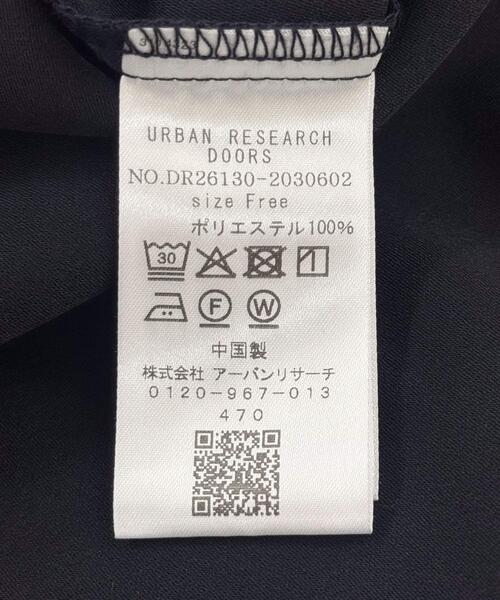 URBAN RESEARCH DOORS(アーバンリサーチドアーズ)の「ピンタックゴールドボタンブラウス(シャツ/ブラウス・レディース・ネイビー/オフホワイト・FREE)」の21枚目の写真