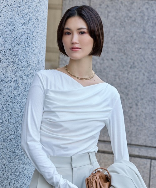 BAYFLOW（ベイフロー）の「【KARENさんコラボ】ドレープロングスリーブTシャツ（Tシャツ/カットソー・レディース・グレー/ホワイト・FREE）」の2枚目の写真