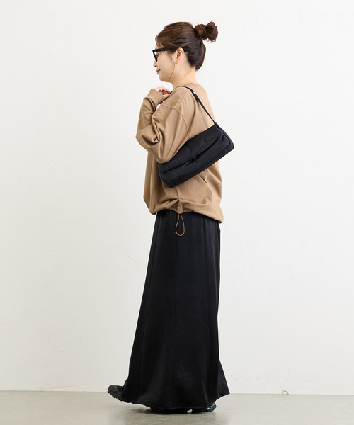 JOURNAL STANDARD（ジャーナルスタンダード）の「《追加》シャーリングロングスリーブTシャツ（Tシャツ/カットソー・レディース・ブラック系その他/ブラウン系その他/コバルトブルー/ホワイト・FREE）」の11枚目の写真