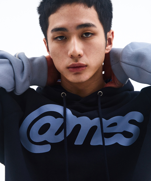 AMESWORLDWIDE(アメスワールドワイド)の「SPORTY LAYERED HOODIE NAVY(パーカー・レディース・その他・M/L)」の2枚目の写真