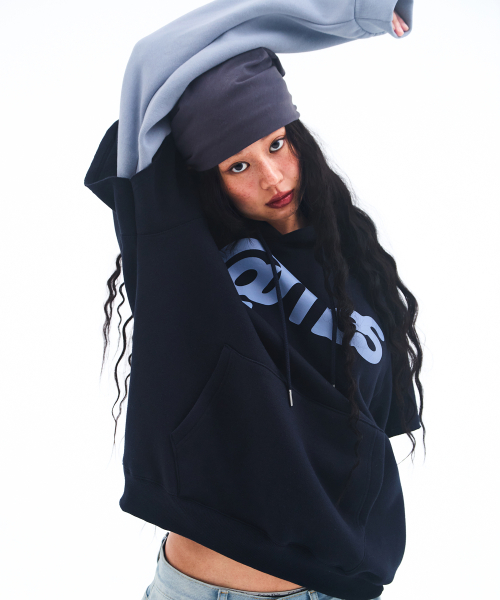 AMESWORLDWIDE(アメスワールドワイド)の「SPORTY LAYERED HOODIE NAVY(パーカー・レディース・その他・M/L)」の3枚目の写真