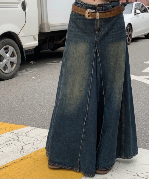 &soiree(アンドソワレ)の「フレアデニムロングスカート(スカート・レディース・インディゴブルー・X-LARGE/LARGE/MEDIUM/SMALL)」の6枚目の写真