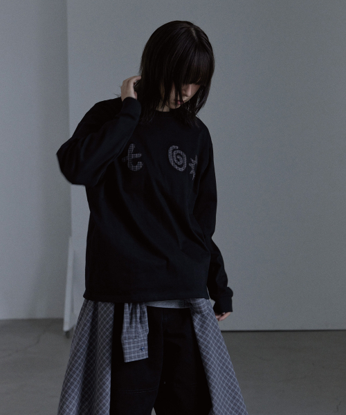TONY LAWRENCE(トニーローレンス)の「アプリケパッチロングスリーブブラック(Tシャツ/カットソー・レディース・その他・LARGE/MEDIUM/SMALL)」の5枚目の写真