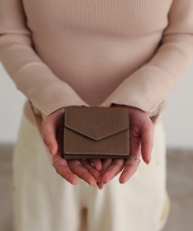 attiree（アティレー）の「バイカラー 三つ折りミニ財布 本革 トゴレザー（財布）」