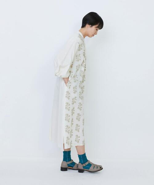 LOISIR（ロワズィール）の「オリジナル柄刺繍ワンピース（ワンピース・レディース・キナリ/ブラック系その他・FREE）」の10枚目の写真