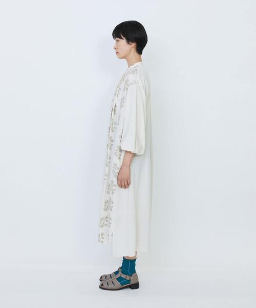 LOISIR（ロワズィール）の「オリジナル柄刺繍ワンピース（ワンピース・レディース・キナリ/ブラック系その他・FREE）」の16枚目の写真