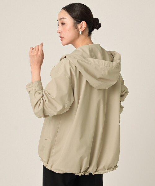 UNTITLED（アンタイトル）の「【洗える/はっ水】リラクシーマウンテンパーカー（ブルゾン・レディース・ベージュ/チャコールグレー/オフホワイト・04/03/02/01/42/00/44/46/48/50）」の21枚目の写真