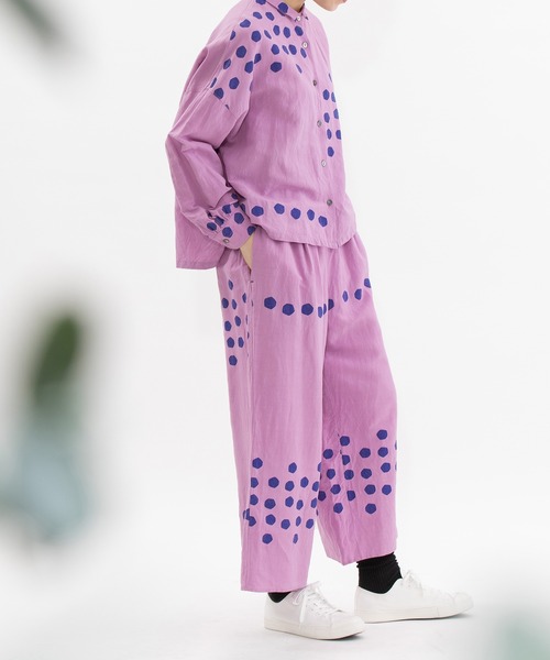 nop de nod(ノップドゥノッド)の「リネンレーヨンパネルドット9分丈パンツ(その他パンツ・レディース・ブラック/ピンク/ブルー・3)」の22枚目の写真