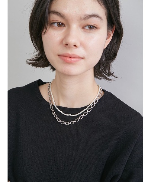 Mila Owen(ミラオーウェン)の「2連パールチェーンネックレス(ネックレス・レディース・シルバー/ゴールド・F)」の9枚目の写真