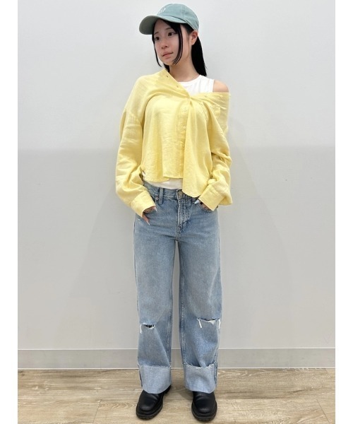 GAP（ギャップ）の「ロースラング リラックスフィット クロップドデニム（デニムパンツ・レディース・ライトインディゴブルー・25/27/28/23/24/26/29/30）」の5枚目の写真