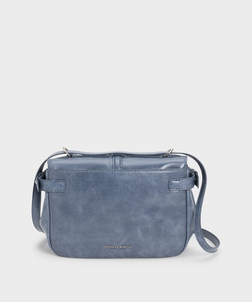 CHARLES & KEITH（チャールズ & キース）の「Delfinaデルフィナチェーンクロスボディーバッグ（ショルダーバッグ・レディース・ダークブラウン系3/ケミカルウォッシュ・S）」の20枚目の写真