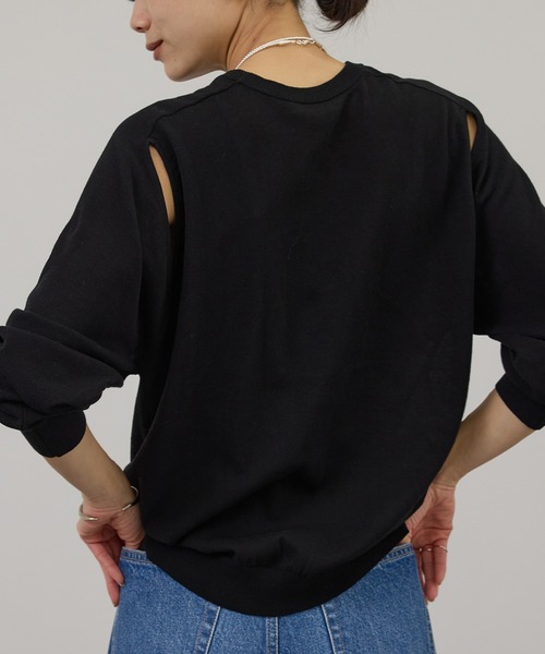 SALON adam et rope'（サロン アダム エ ロペ）の「【WEB限定】2WAYスリットニットプルオーバー（ニット/セーター・レディース・ブルー/カーキ/ブラック・FREE）」の4枚目の写真