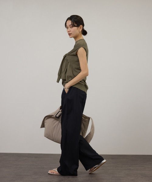 SALON adam et rope'（サロン アダム エ ロペ）の「【WEB限定】2WAYスリットニットプルオーバー（ニット/セーター・レディース・ブルー/カーキ/ブラック・FREE）」の5枚目の写真