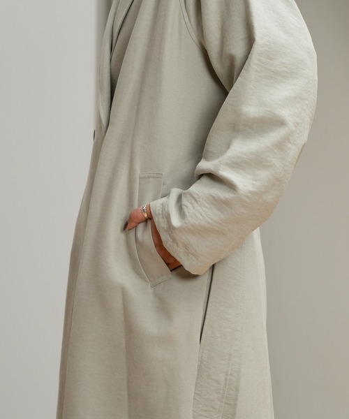 STRAWBERRY-FIELDS（ストロベリーフィールズ）の「スウェードライクピーチ（トレンチコート・レディース・グリーン/グレイッシュベージュ・2）」の18枚目の写真