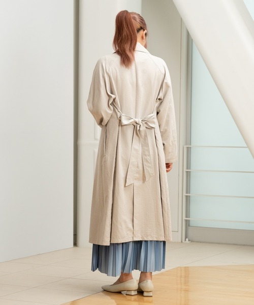 STRAWBERRY-FIELDS（ストロベリーフィールズ）の「スウェードライクピーチ（トレンチコート・レディース・グリーン/グレイッシュベージュ・2）」の7枚目の写真