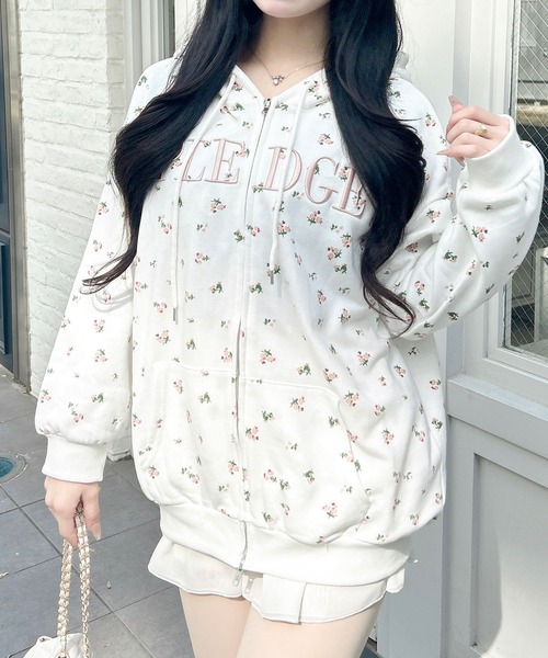 INGNI(イング)の「花柄胸ロゴスウェットジップパーカー(パーカー・レディース・ホワイト×ピンク/ホワイト×ブルー・M)」の1枚目の写真