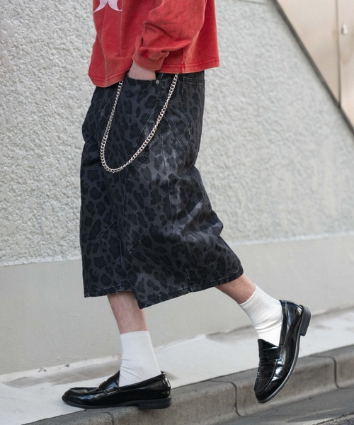 WEGO(ウィゴー)の「WEGO/【26年春夏新作】チェーン付きバルーンショーツ(デニムパンツ・メンズ・ピンク/インディゴブルー/その他1/その他2/アイボリー/ブラック系2・MEDIUM/LARGE)」の6枚目の写真