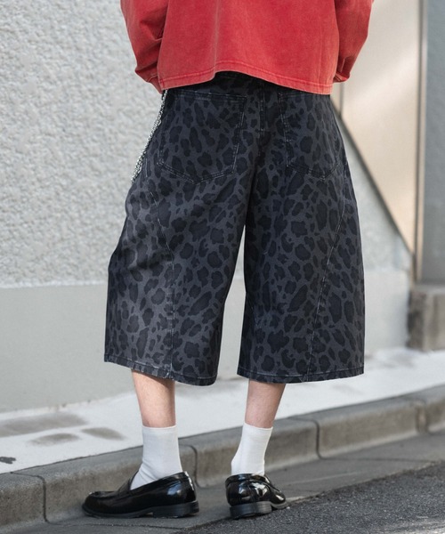 WEGO(ウィゴー)の「WEGO/【26年春夏新作】チェーン付きバルーンショーツ(デニムパンツ・メンズ・ピンク/インディゴブルー/その他1/その他2/アイボリー/ブラック系2・MEDIUM/LARGE)」の12枚目の写真