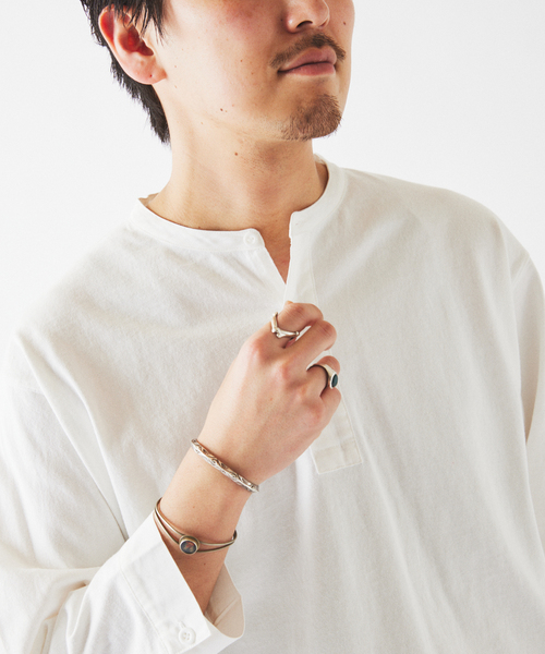 JOURNAL STANDARD relume（ジャーナルスタンダード　レリューム）の「スリーピング ヘンリーネック ロングスリーブ（Tシャツ/カットソー・メンズ・ブラックミックス/ホワイト/サックスブルー・MEDIUM/LARGE）」の14枚目の写真