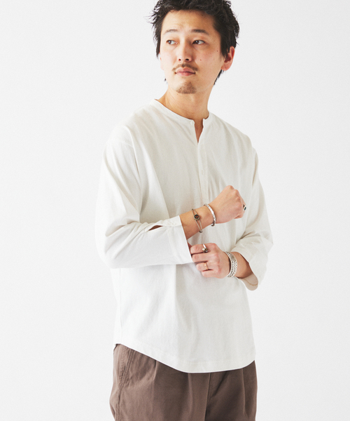 JOURNAL STANDARD relume（ジャーナルスタンダード　レリューム）の「スリーピング ヘンリーネック ロングスリーブ（Tシャツ/カットソー・メンズ・ブラックミックス/ホワイト/サックスブルー・MEDIUM/LARGE）」の18枚目の写真