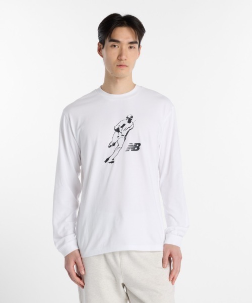 NEW BALANCE(ニューバランス)の「New Balance 大谷翔平 Always On Logo Long Sleeve T-Shirt(ニューバランス 大谷翔平オールウェイズオンロゴ長袖Tシャツ)(Tシャツ/カットソー・メンズ・ネイビー系/ホワイト系/ブラック系・SMALL/MEDIUM/LARGE/X-LARGE/XX-LARGE)」の2枚目の写真