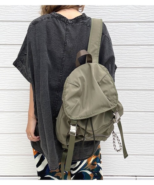 Q(キュー)の「アシッドウォッシュコットンボイルSH(シャツ/ブラウス・レディース・ベビーピンク/ライトブルー/ブラック/ベージュ・MEDIUM)」の10枚目の写真