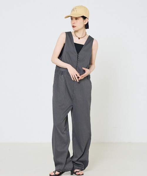 NOMINE（ノミネ）の「フロントボタンオールインワン（サロペット/オーバーオール・レディース・チャコールグレー・フリー）」の3枚目の写真