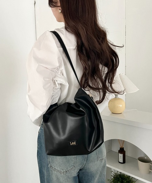 Lee(リー)の「Lee/バルーン巾着ショルダーバッグ/肩掛け/ハンドバッグ/レディース(ショルダーバッグ・レディース・ダークブラウン/ブラック/ベージュ・FREE)」の19枚目の写真