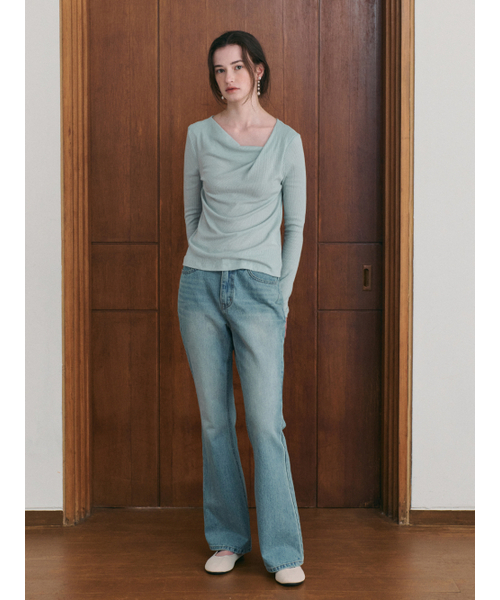 LENINA(レニーナ)の「JAMIE bootcut denim pants_BLUE(デニムパンツ・レディース・ブルー・SMALL/MEDIUM/LARGE)」の3枚目の写真