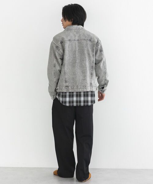 CRAFT STANDARD BOUTIQUE(クラフトスタンダードブティック)の「ハイブリーチケミカル 加工デニムジャケット(デニムジャケット・メンズ・ブラック/ライトインディゴブルー・L/M)」の3枚目の写真