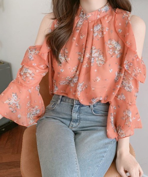 mielu(ミエル)の「《大人きれいめフェミニン♪》オフショルダー花柄シフォンブラウス 春夏(シャツ/ブラウス・レディース・オレンジ/アイボリー・MEDIUM/LARGE)」の1枚目の写真