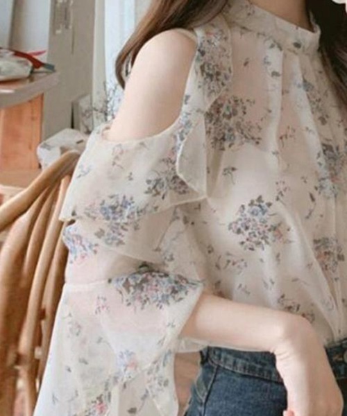 mielu(ミエル)の「《大人きれいめフェミニン♪》オフショルダー花柄シフォンブラウス 春夏(シャツ/ブラウス・レディース・オレンジ/アイボリー・MEDIUM/LARGE)」の8枚目の写真