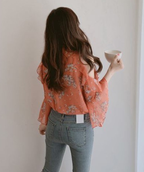 mielu(ミエル)の「《大人きれいめフェミニン♪》オフショルダー花柄シフォンブラウス 春夏(シャツ/ブラウス・レディース・オレンジ/アイボリー・MEDIUM/LARGE)」の3枚目の写真
