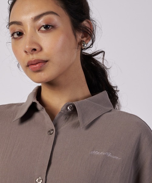 Eddie Bauer(エディーバウアー)の「エアリー リラックス シャツワンピース(シャツワンピース・レディース・グレー/ダークベージュ/グレイッシュブルー・S/M/L/XL)」の5枚目の写真