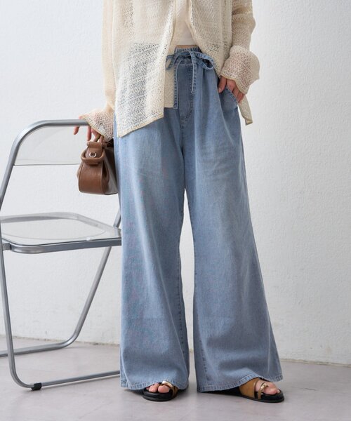 CIAOPANIC TYPY(チャオパニックティピー)の「【美脚見え/3サイズ展開】柔らかルーズフレアイージーデニム(デニムパンツ・レディース・ブルー/サックスブルー/ピンク・SMALL/LARGE/MEDIUM)」の2枚目の写真